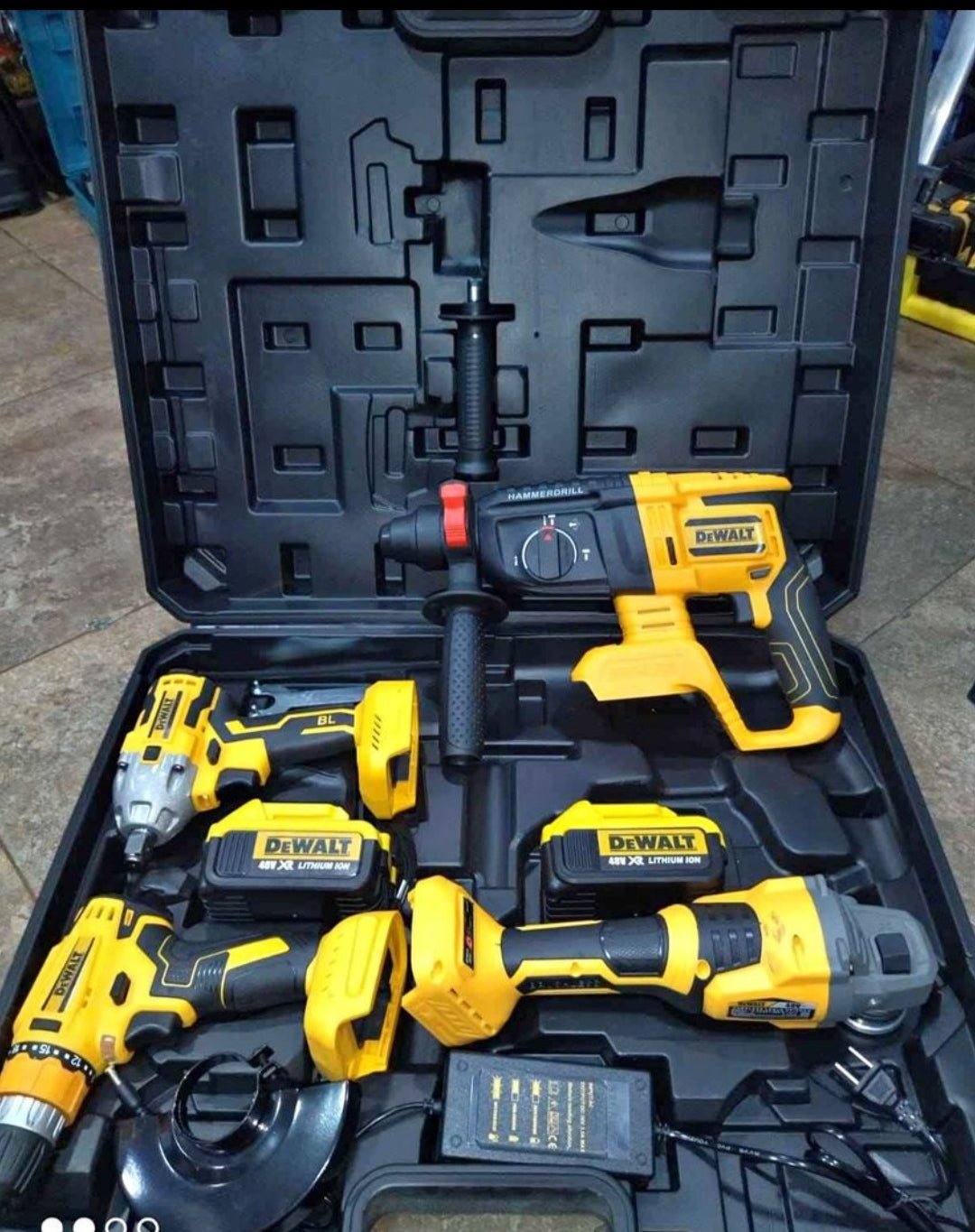 Combo Inalámbrico DeWalt 68V Force – Taladro y Pulidora de Alto Rendimiento